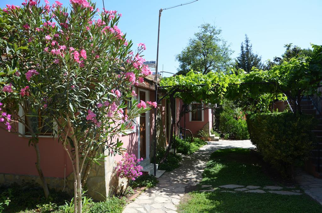 Lindos Pension Dalyan Esterno foto
